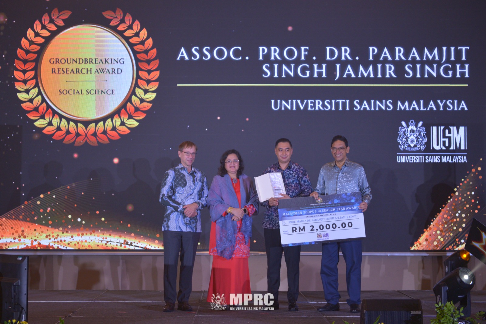 PHOTO 2025 11 06 23 33 20 2